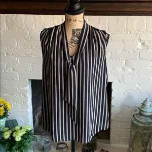 Striped, lined, sleeveless blouse, attached tie